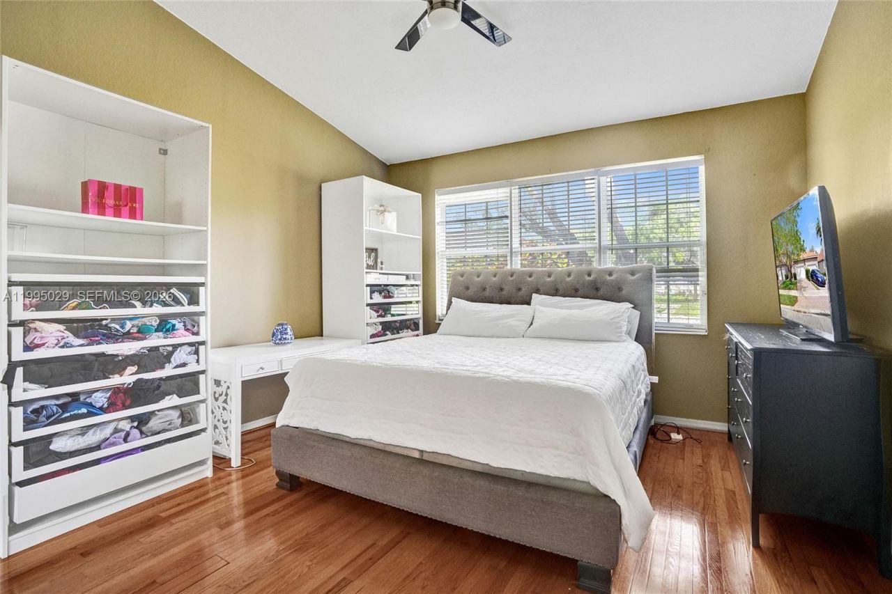 2441 E Aragon Blvd, Unit 5, Sunrise, FL 33313 Photo