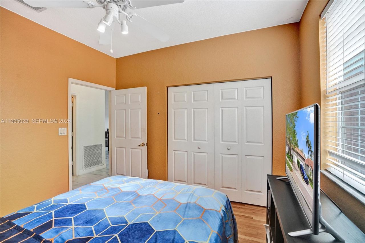 2441 E Aragon Blvd, Unit 5, Sunrise, FL 33313 Photo