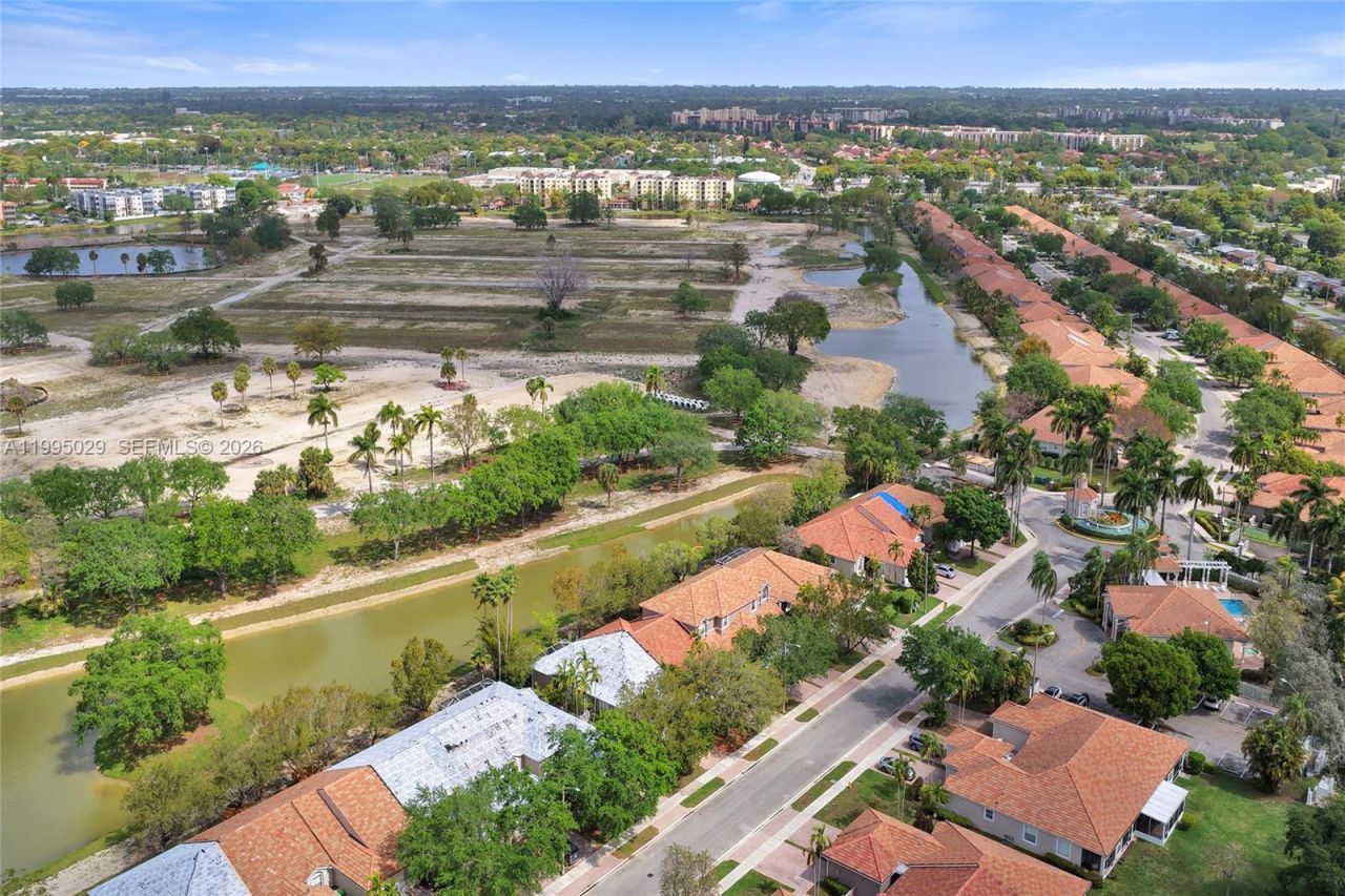 2441 E Aragon Blvd, Unit 5, Sunrise, FL 33313 Photo