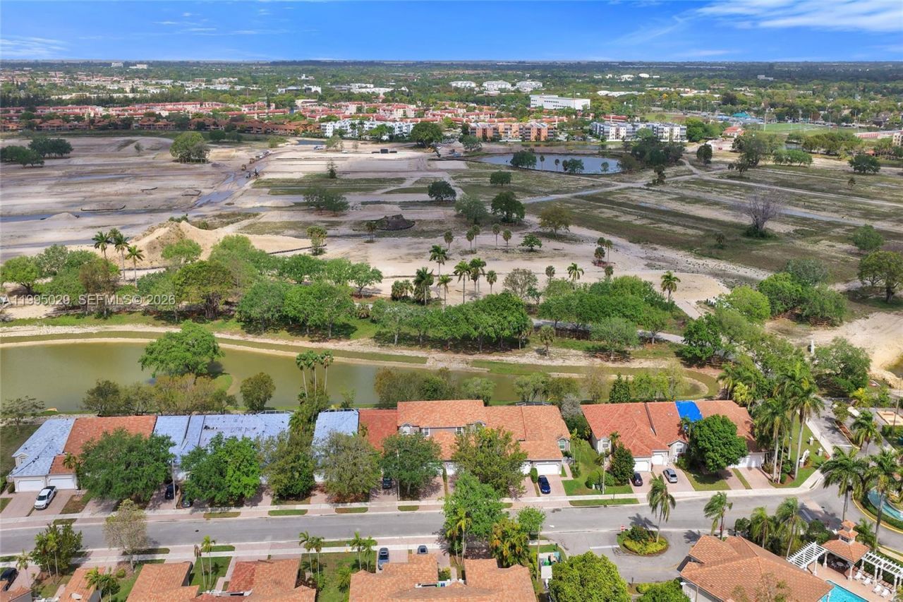 2441 E Aragon Blvd, Unit 5, Sunrise, FL 33313 Photo