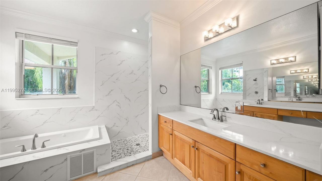 1907 Timberline Rd, Weston, FL 33327 Photo