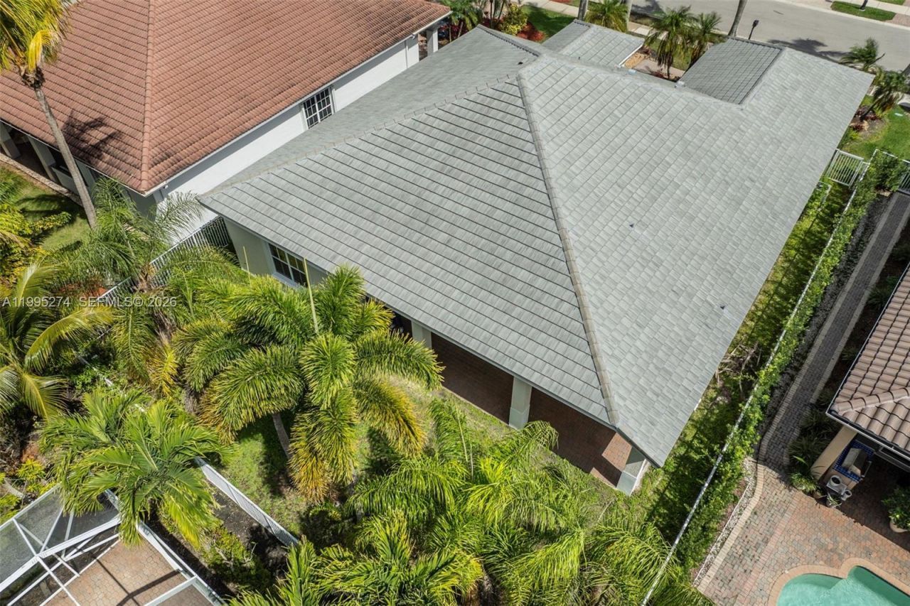 1907 Timberline Rd, Weston, FL 33327 Photo