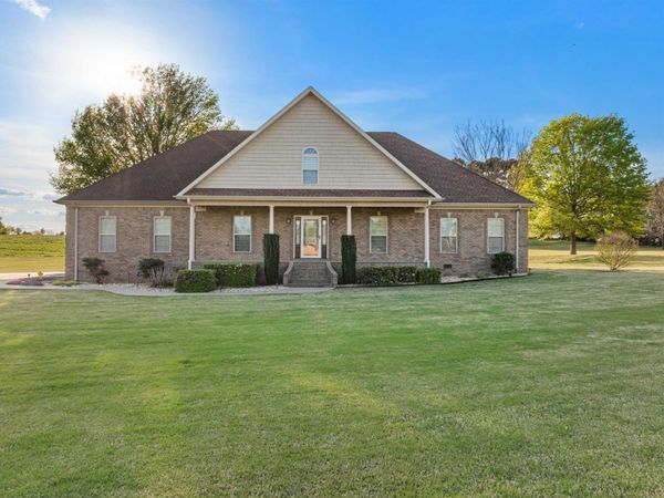 50 Meadow Ridge Ln, Rogersville, AL