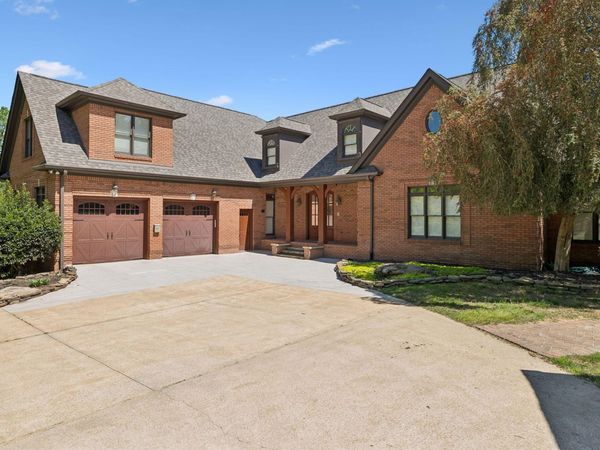 7920 Higgins Lane, Hixson, TN 37343