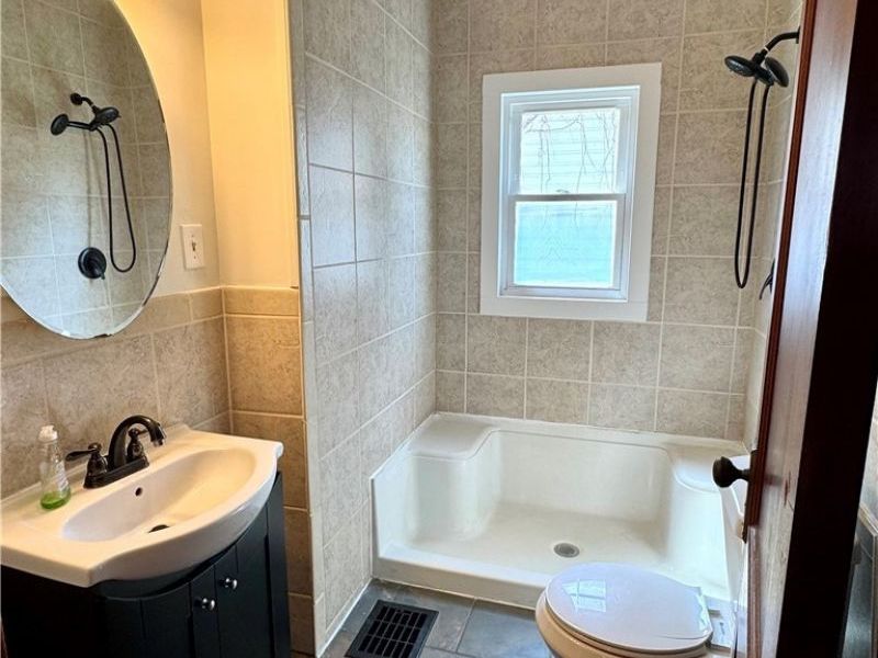 486 Mckinley Avenue, Newcomerstown, OH 43832 Photo 18