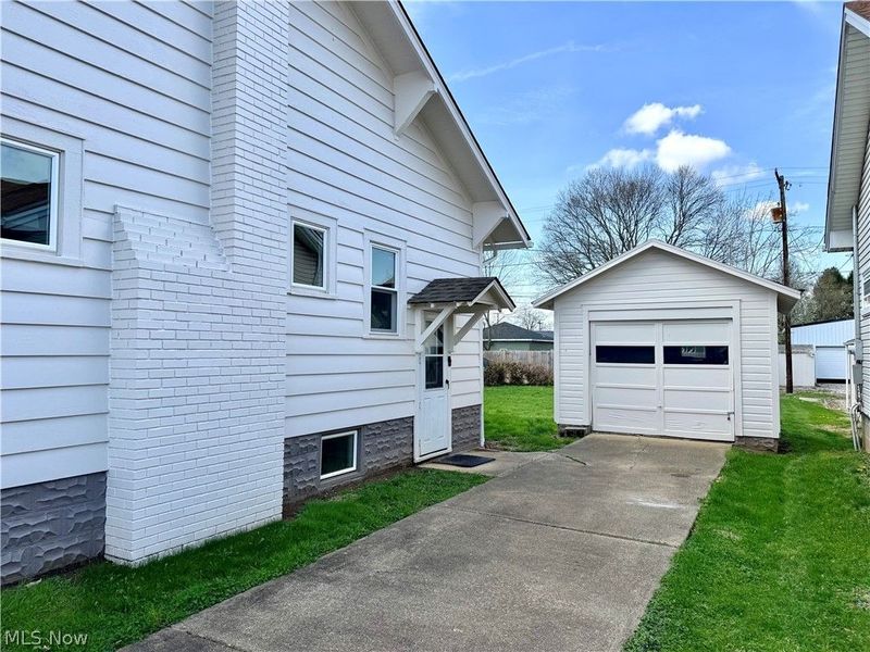 486 Mckinley Avenue, Newcomerstown, OH 43832 Photo 2