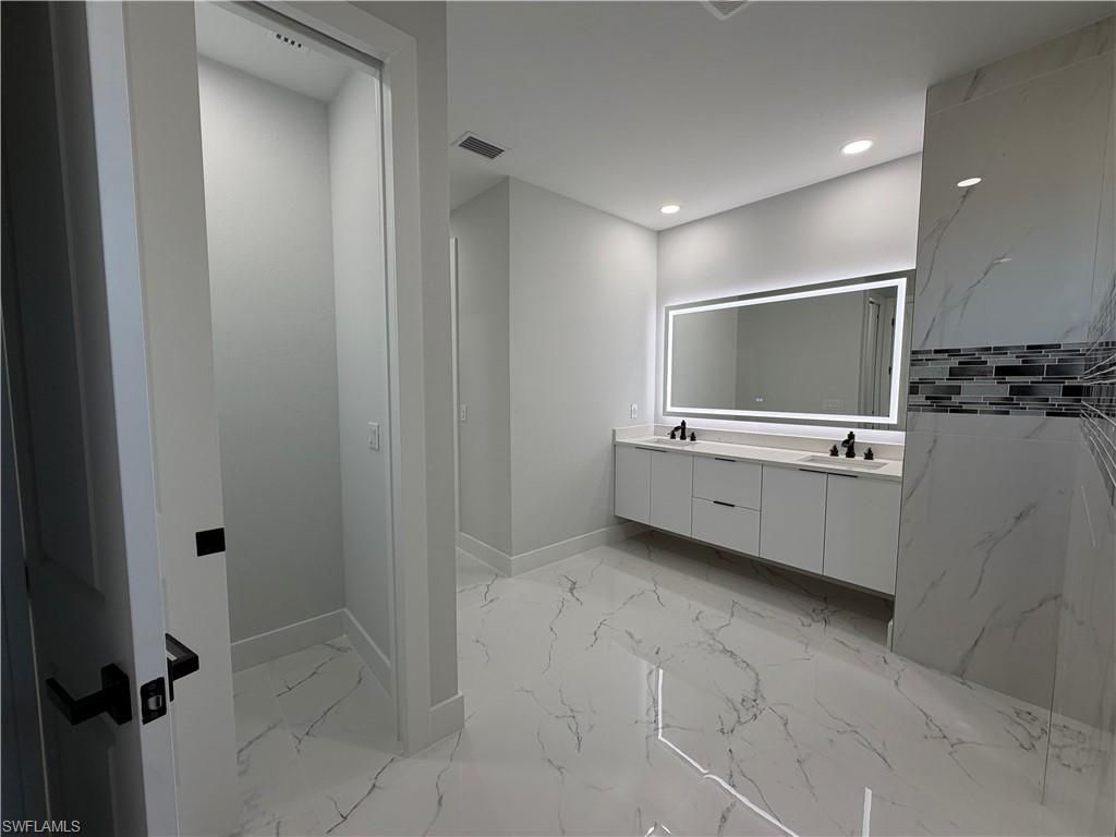 112 NE 6th St, Cape Coral, FL 33909 Photo