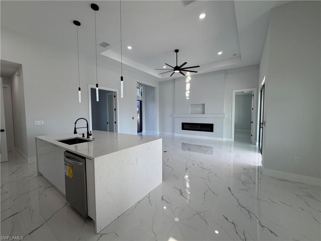 112 NE 6th St, Cape Coral, FL 33909 Photo