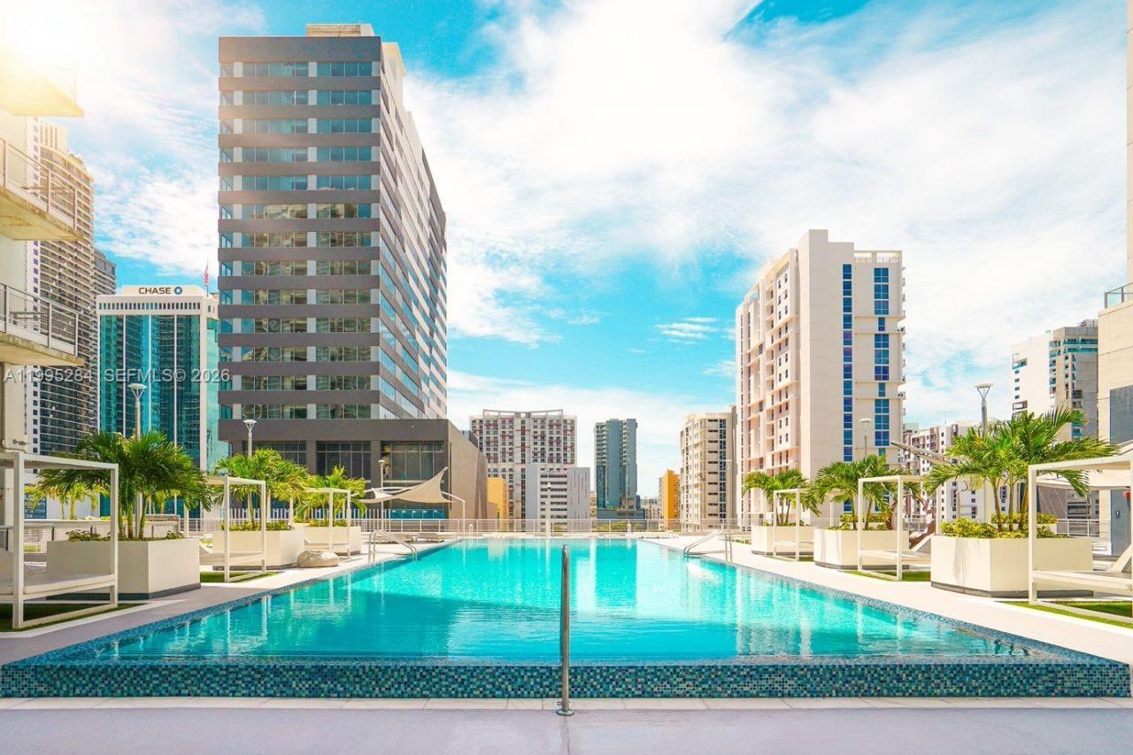 690 SW 1st Ct, Unit 2126, Miami, FL 33130 Photo