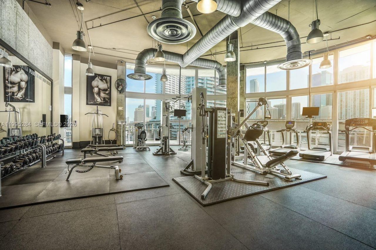 690 SW 1st Ct, Unit 2126, Miami, FL 33130 Photo