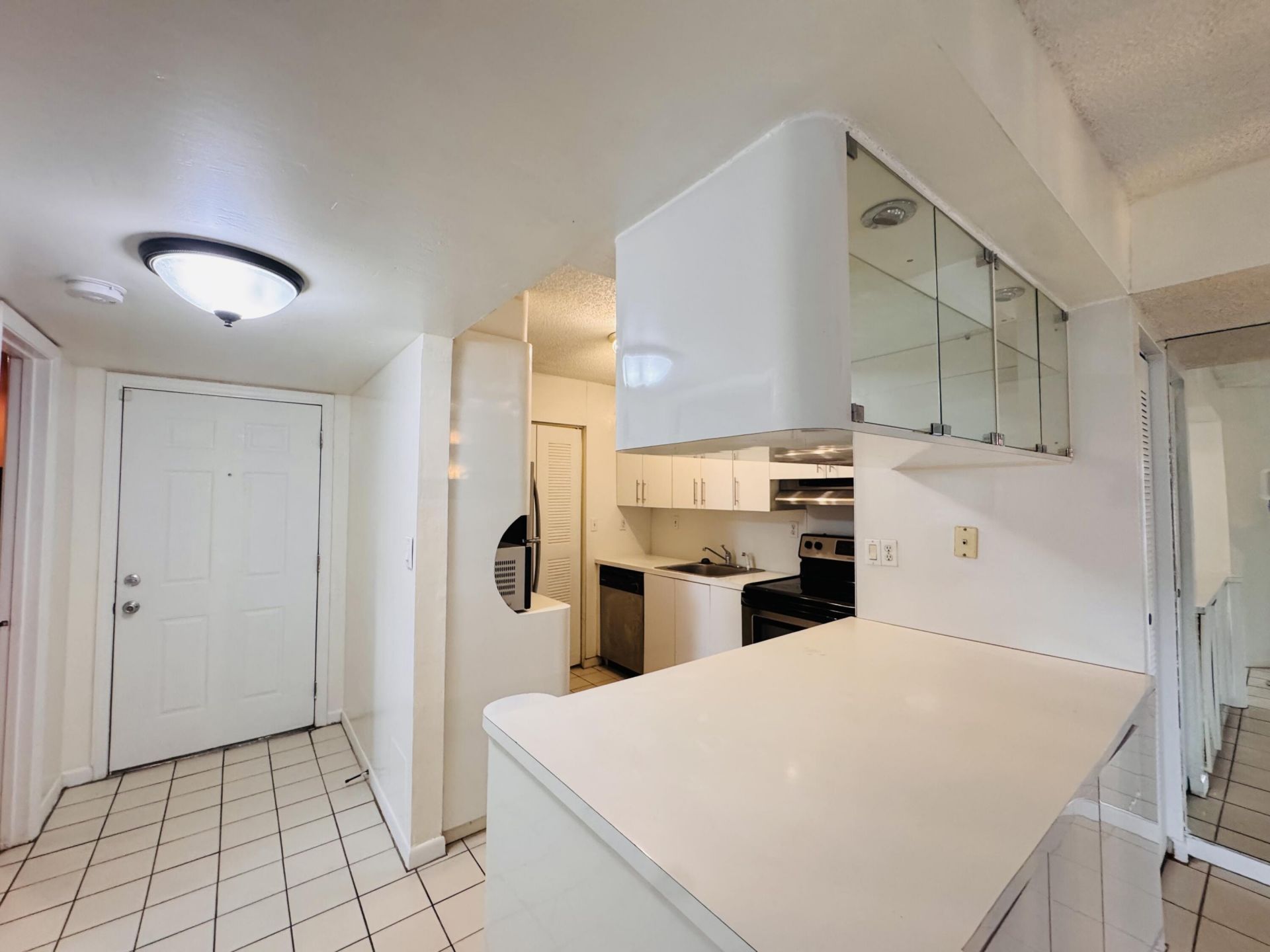 20681 NE 4th Place, Unit 105, Miami, FL 33179 Photo