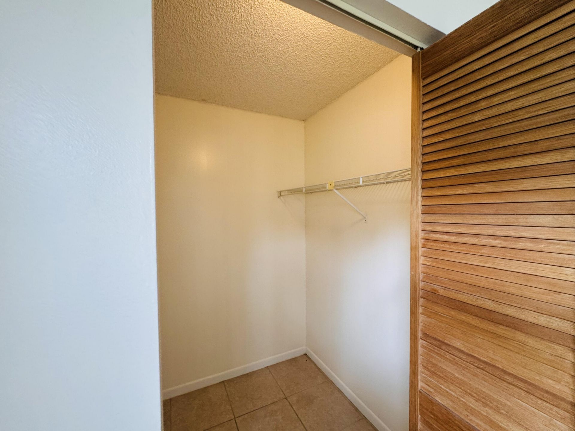 20681 NE 4th Place, Unit 105, Miami, FL 33179 Photo