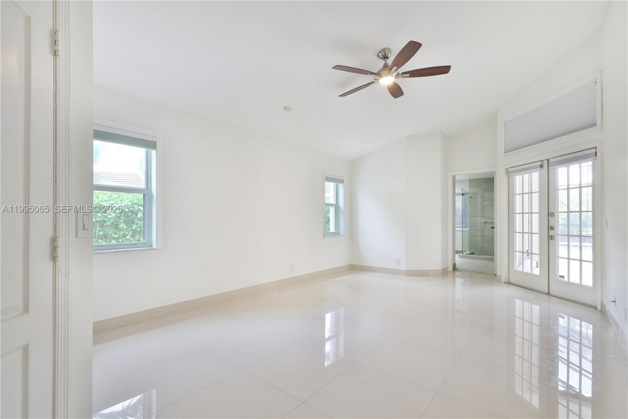 499 Cambridge Ln, Weston, FL 33326 Photo