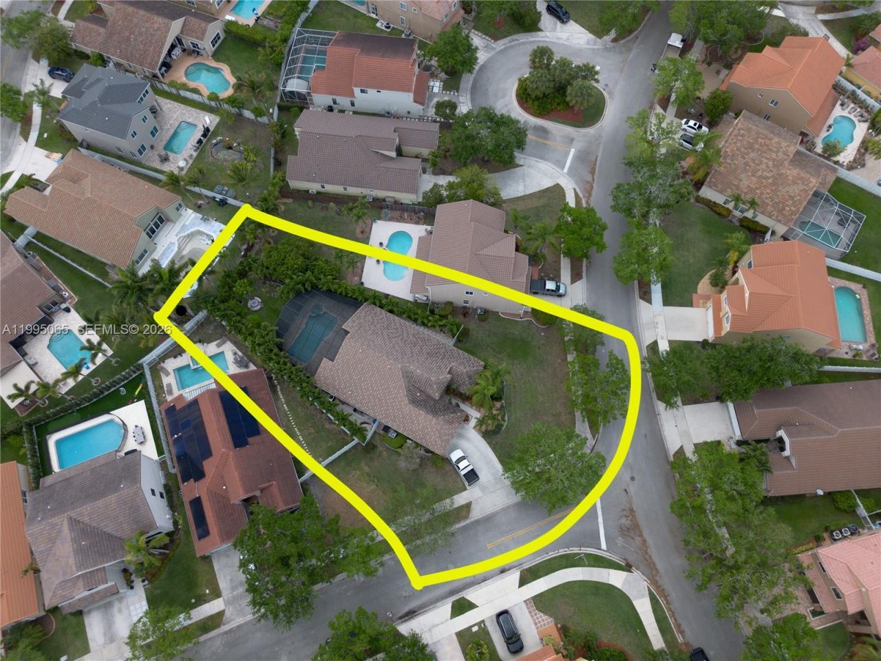 499 Cambridge Ln, Weston, FL 33326 Photo