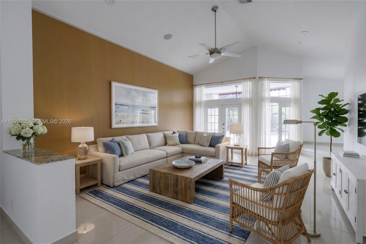 499 Cambridge Ln, Weston, FL 33326 Photo