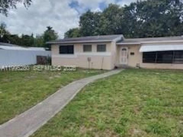 18640 NW 11th Rd , Miami Gardens, FL 33169
