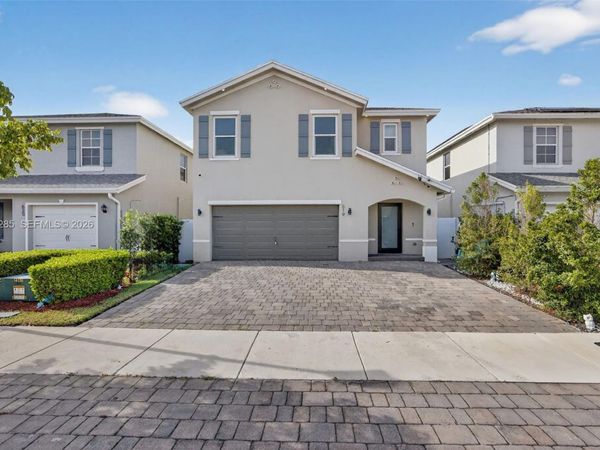 619 NE 5th St , Florida City, FL 33034