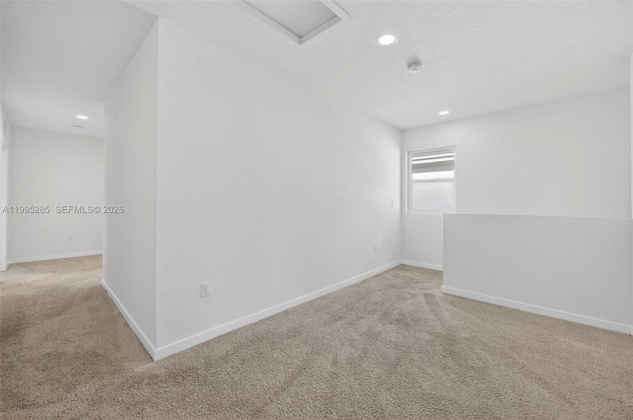 619 NE 5th St , Florida City, FL 33034 Photo