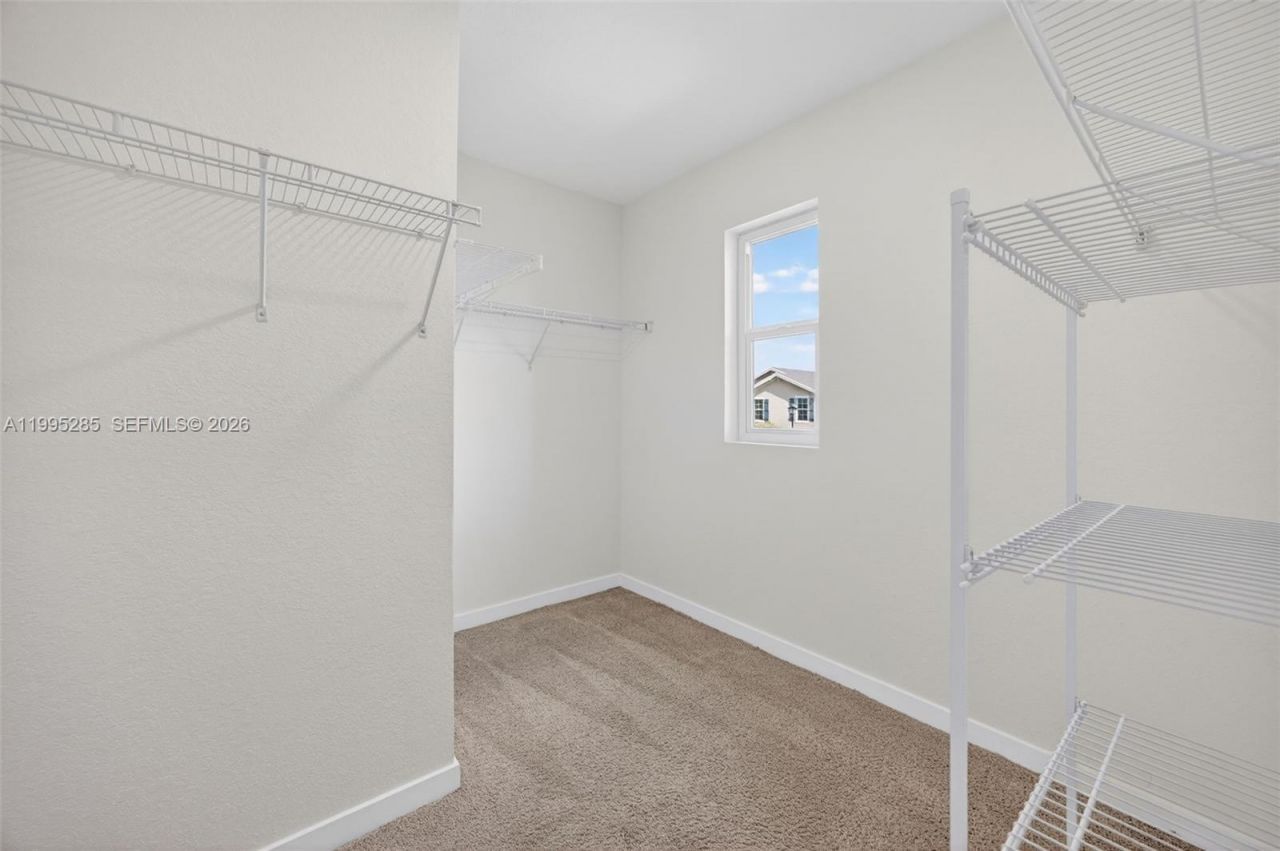 619 NE 5th St , Florida City, FL 33034 Photo