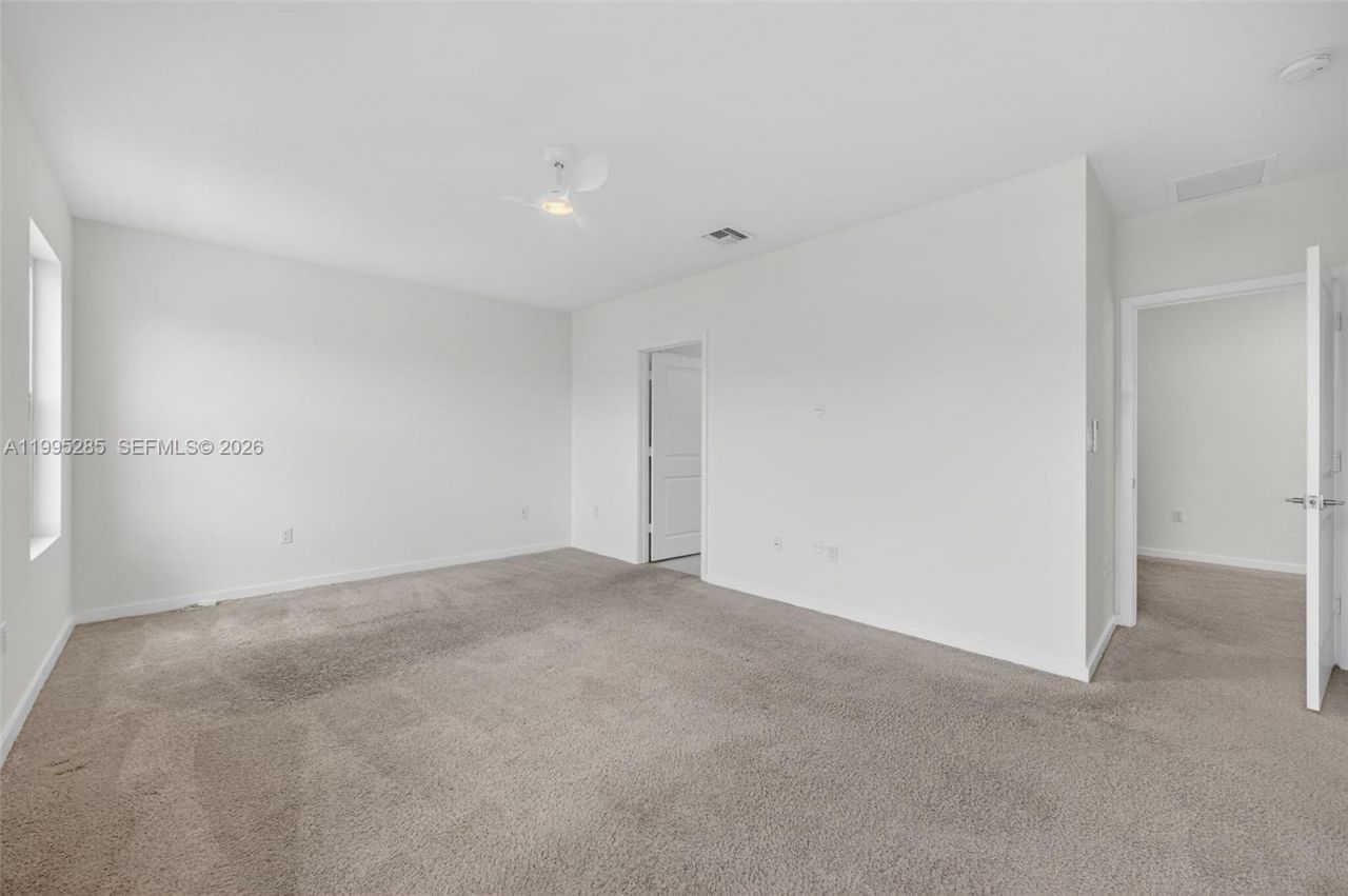 619 NE 5th St , Florida City, FL 33034 Photo