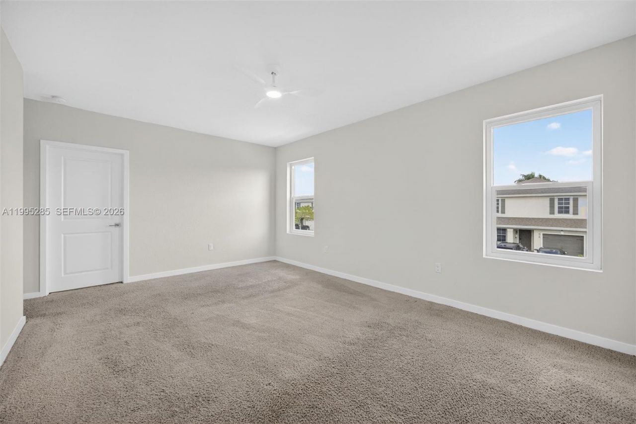 619 NE 5th St , Florida City, FL 33034 Photo