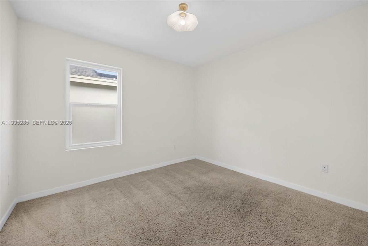 619 NE 5th St , Florida City, FL 33034 Photo