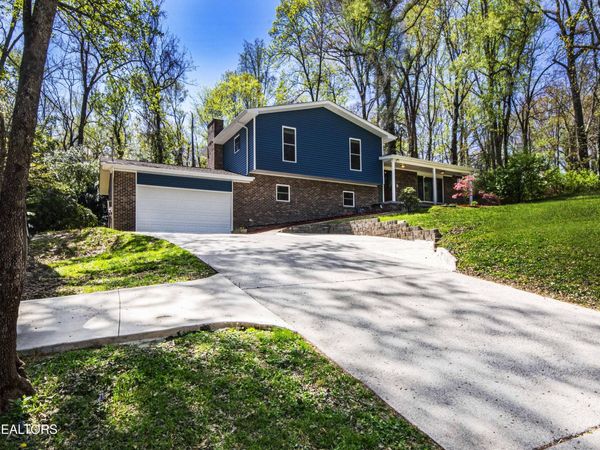 123 Oklahoma Ave, Oak Ridge, TN 37830