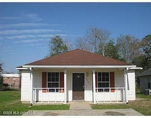 1104 Beach Avenue, Gulfport, MS 39501 Main Photo