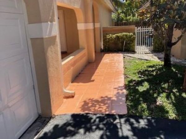 1311 Seagrape Circle, Weston, FL 33326