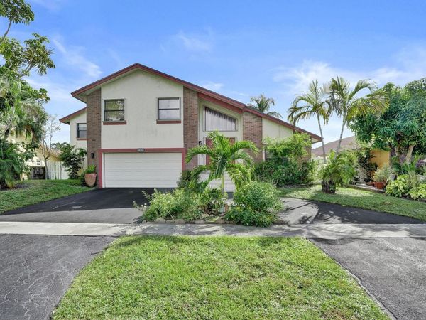 7418 NW 49th Street, Lauderhill, FL 33319