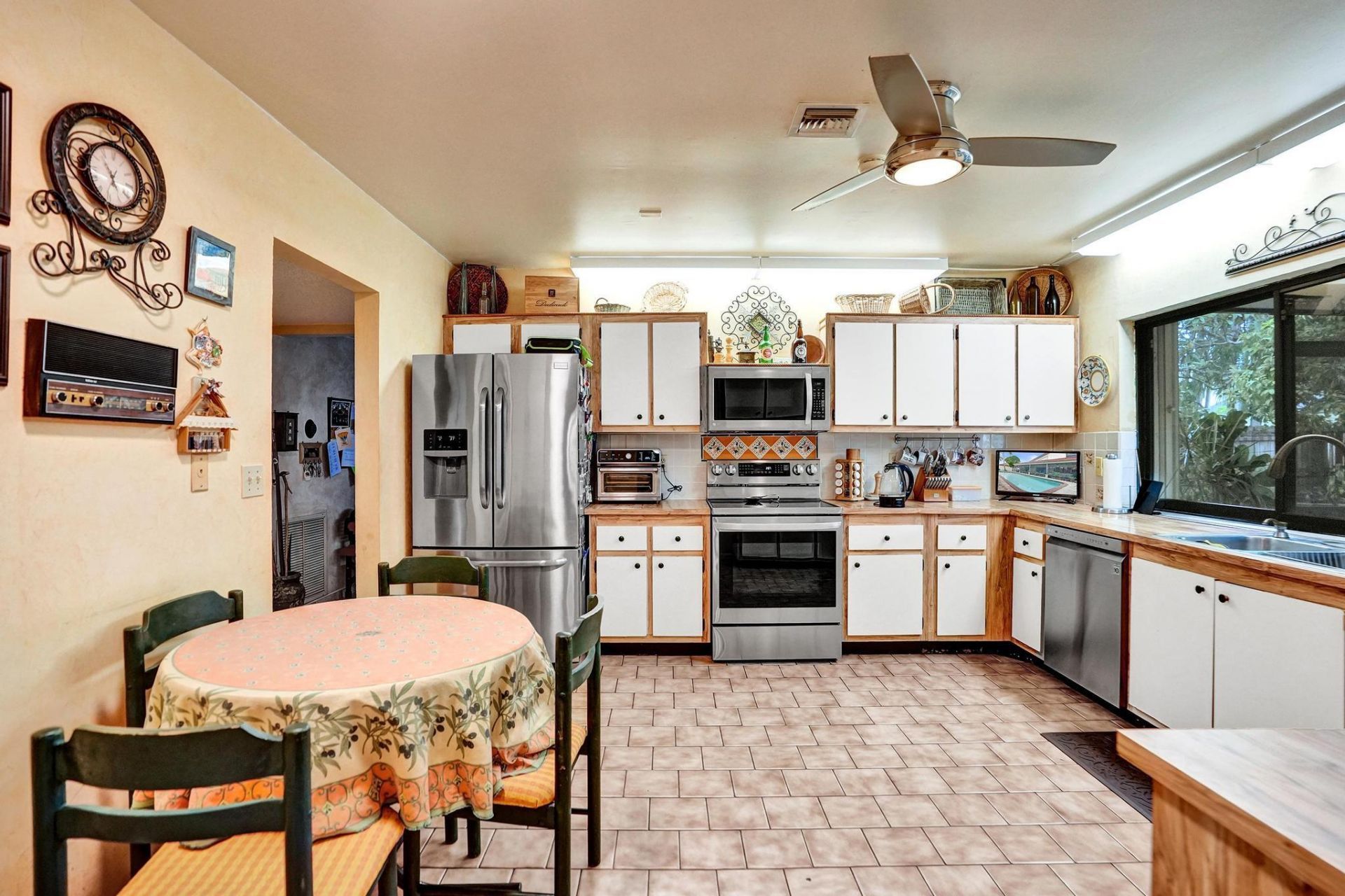 7418 NW 49th Street, Lauderhill, FL 33319 Photo