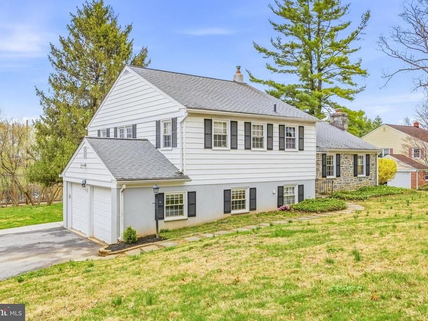 329 Devonshire Road , Devon, PA 19333 Main Photo