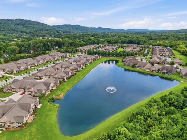 1746 Sedgefield Drive, Ooltewah, TN 37363