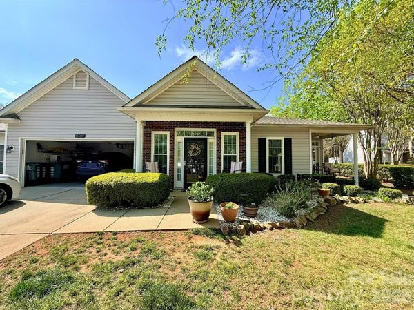 16627 Timber Crossing Road , Charlotte, NC 28213