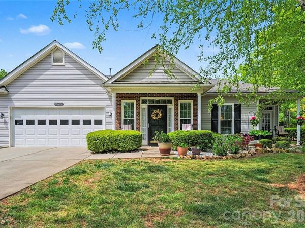 16627 Timber Crossing Road, Charlotte, NC 28213