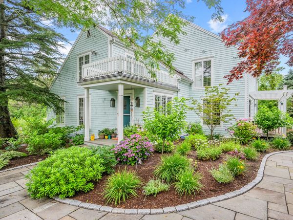 122 Stoney Cove Lane , Cummaquid, MA 02637