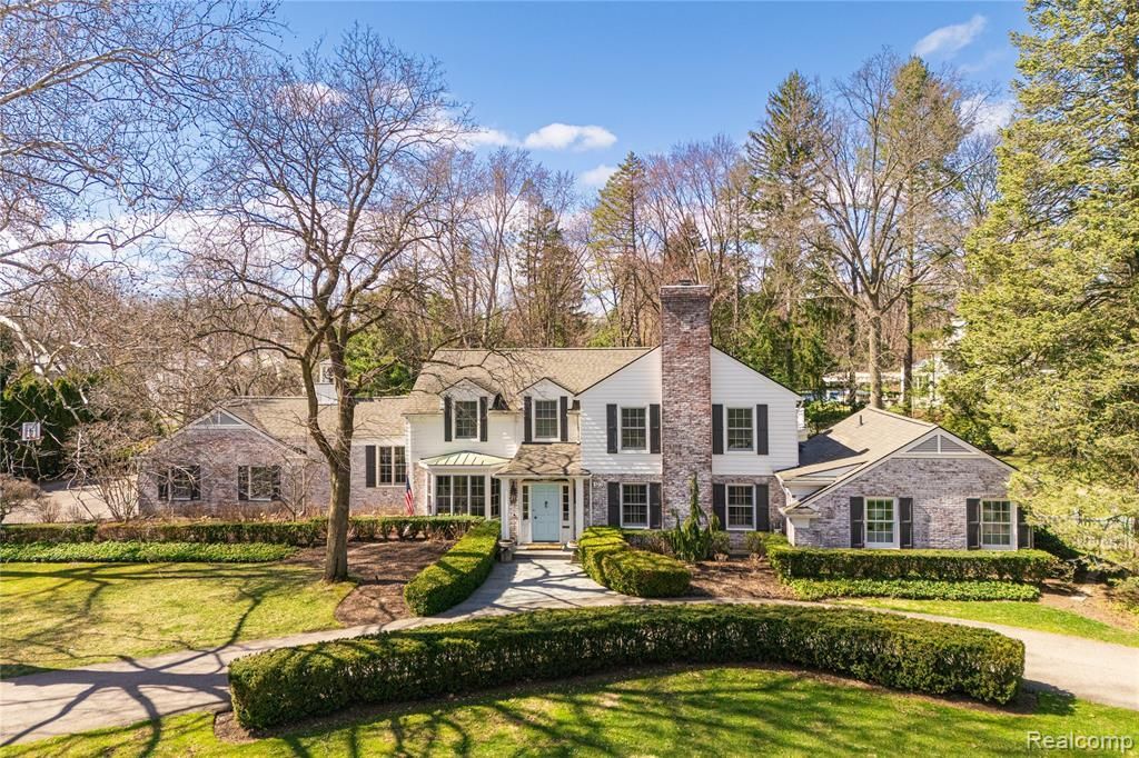 1379 N Cranbrook Road, Bloomfield Township, MI 48301 Main Photo
