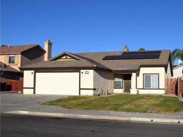 1610 Stoneside, Hemet, CA 92545