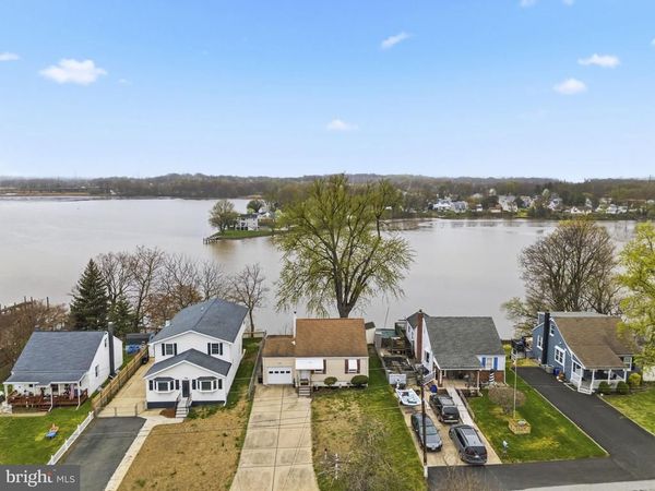 54 WAGNERS LANE, ESSEX, MD 21221