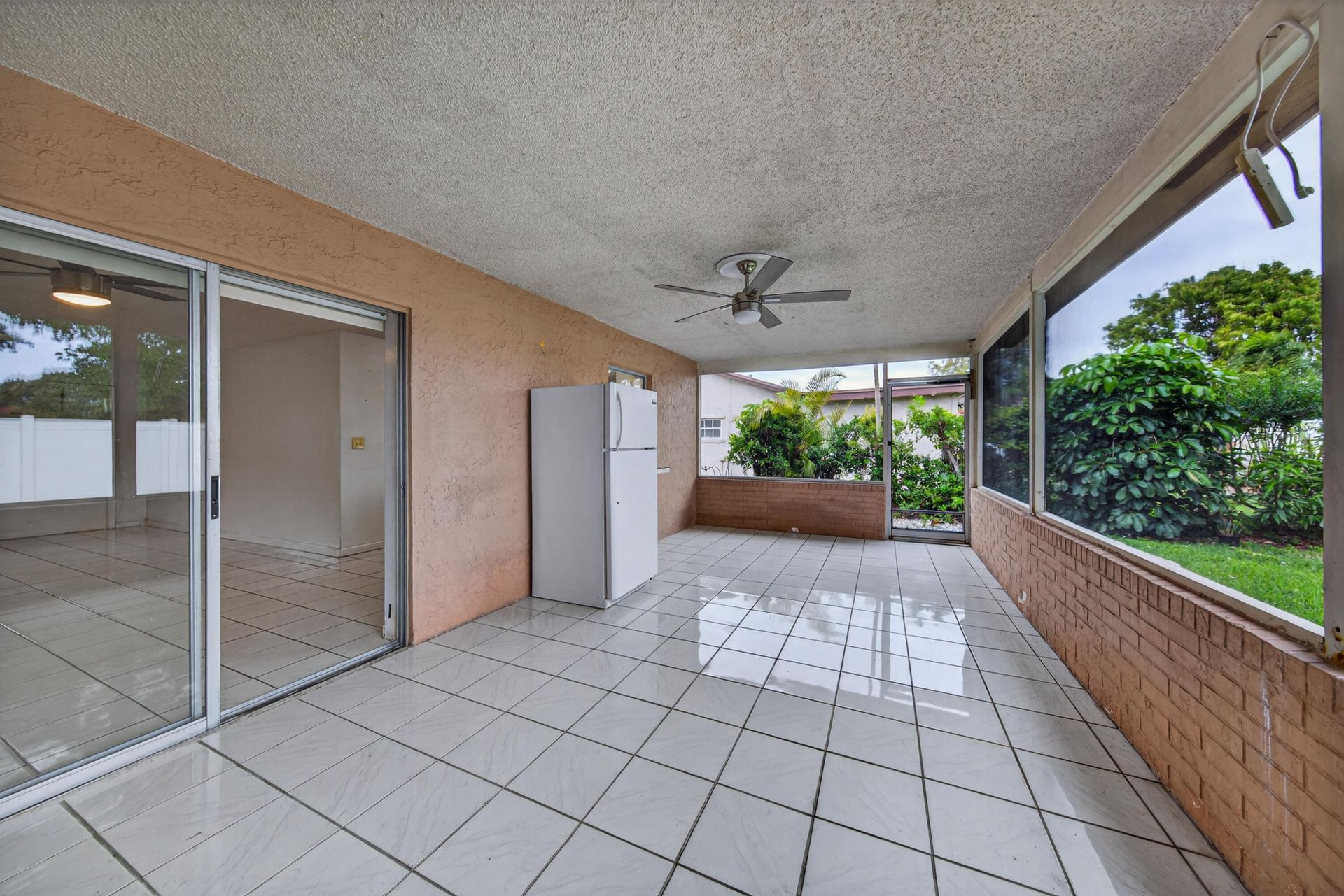 8104 NW 94th Avenue, Tamarac, FL 33321 Photo