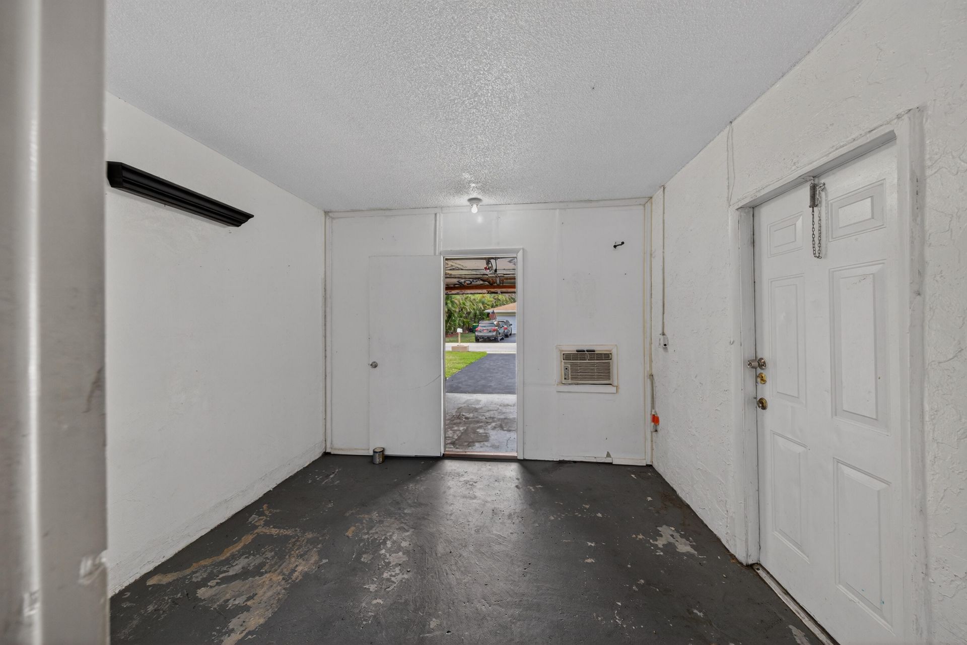 8104 NW 94th Avenue, Tamarac, FL 33321 Photo