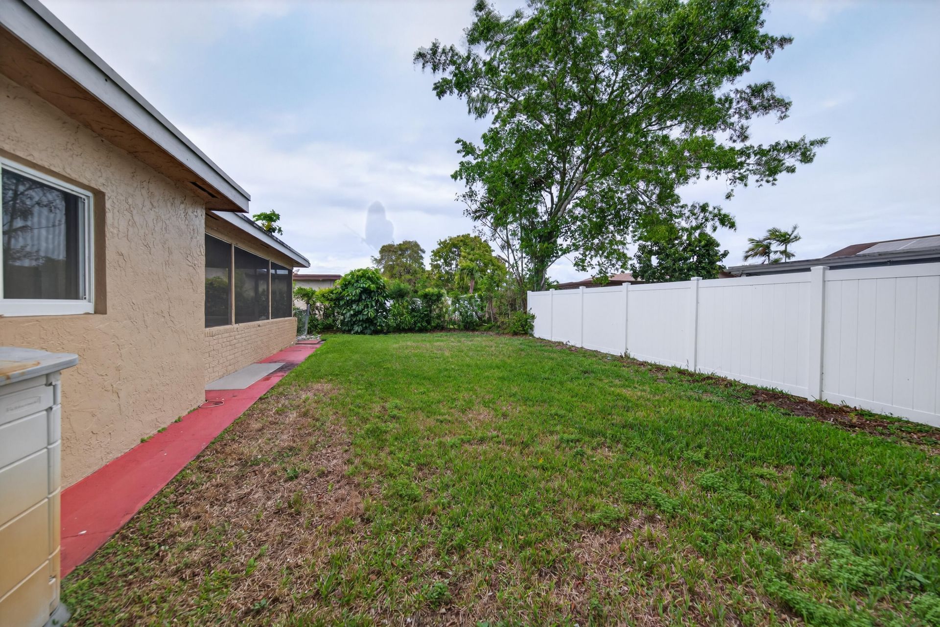 8104 NW 94th Avenue, Tamarac, FL 33321 Photo