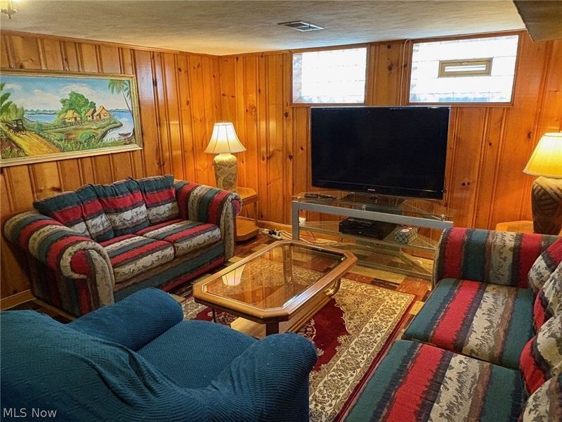 2436 Tuxedo Avenue, Parma, OH 44134 Photo 28