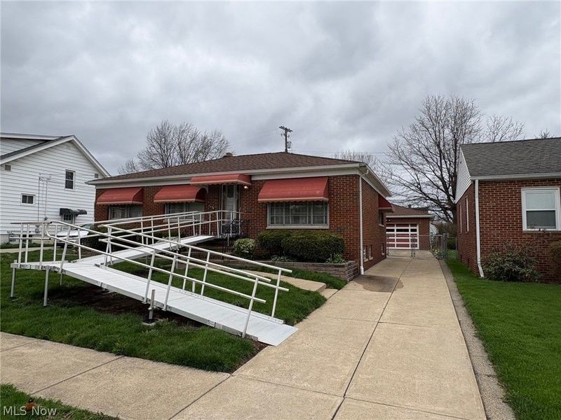 2436 Tuxedo Avenue, Parma, OH 44134 Photo 4