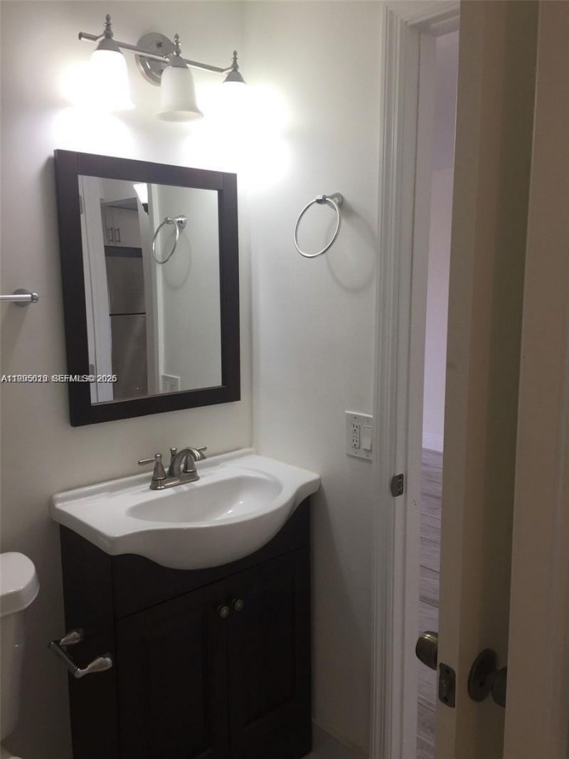 777 SW 9th Ave, Unit 411, Miami, FL 33130 Photo