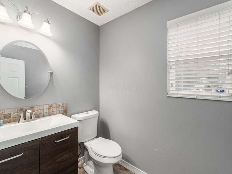 6002 Aquamarine Drive, Grove City, OH 43123 Photo 6