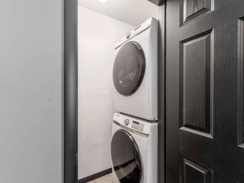 6002 Aquamarine Drive, Grove City, OH 43123 Photo 8