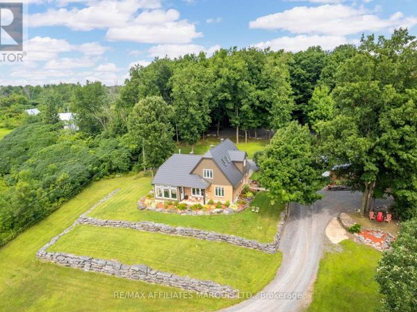 18833 Paragon Road , South Glengarry, ON K6H5R5