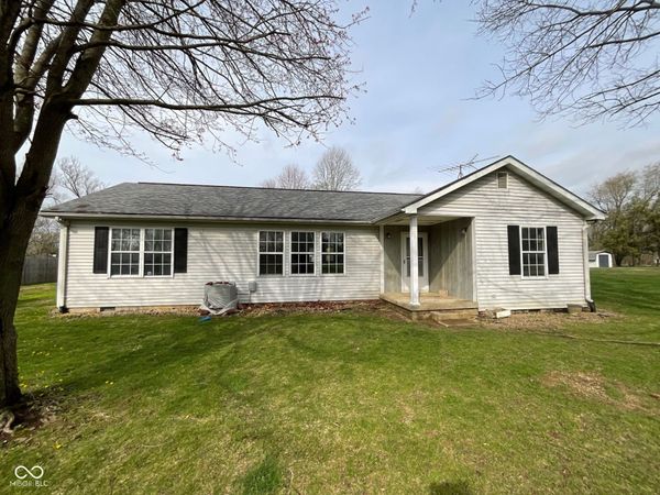 172 S North Drive, Rockville, IN 47872
