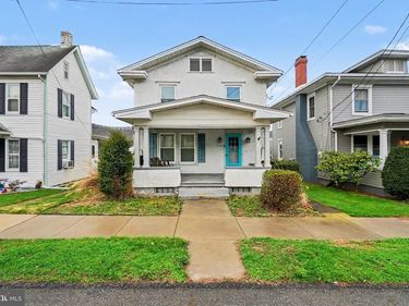 738 UNION STREET , MILLERSBURG, PA 17061